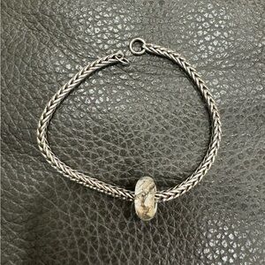 RETIRED 2021 Trollbeads- Cozy Bead